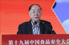 石呼吁构府监管、企业自律、社会监视、消费者