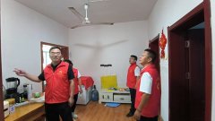 还无机械手和报警